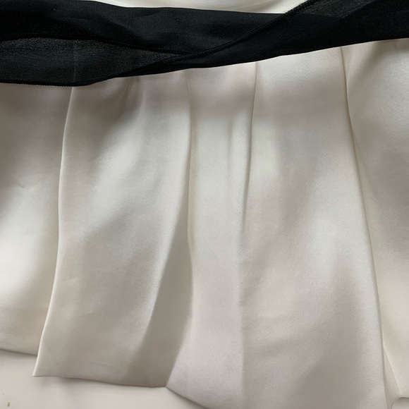 WHBM White House Black Market Crop Top Strapless Silk Chiffon w/Bow Bustier Top - Picture 5 of 16